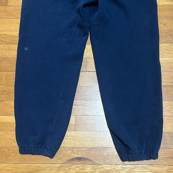 Lululemon Men’s Steady State Relaxed Joggers in Navy, size Small - Picture 11 of 13